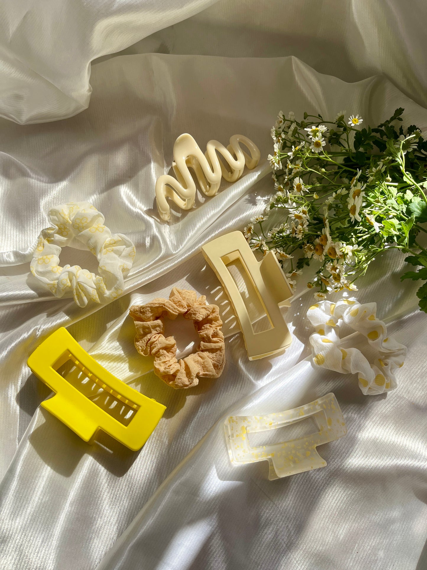 Yellow Hair accessories deal