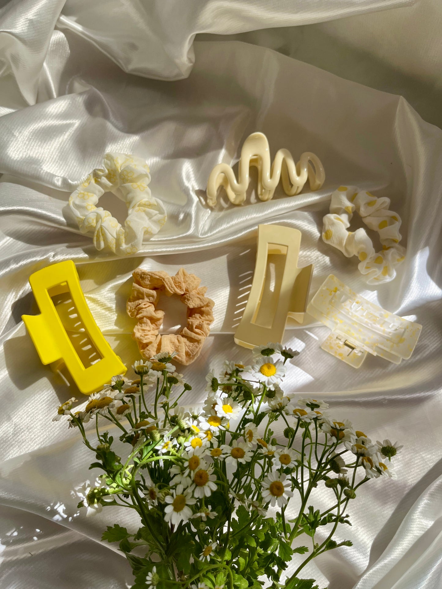 Yellow Hair accessories deal