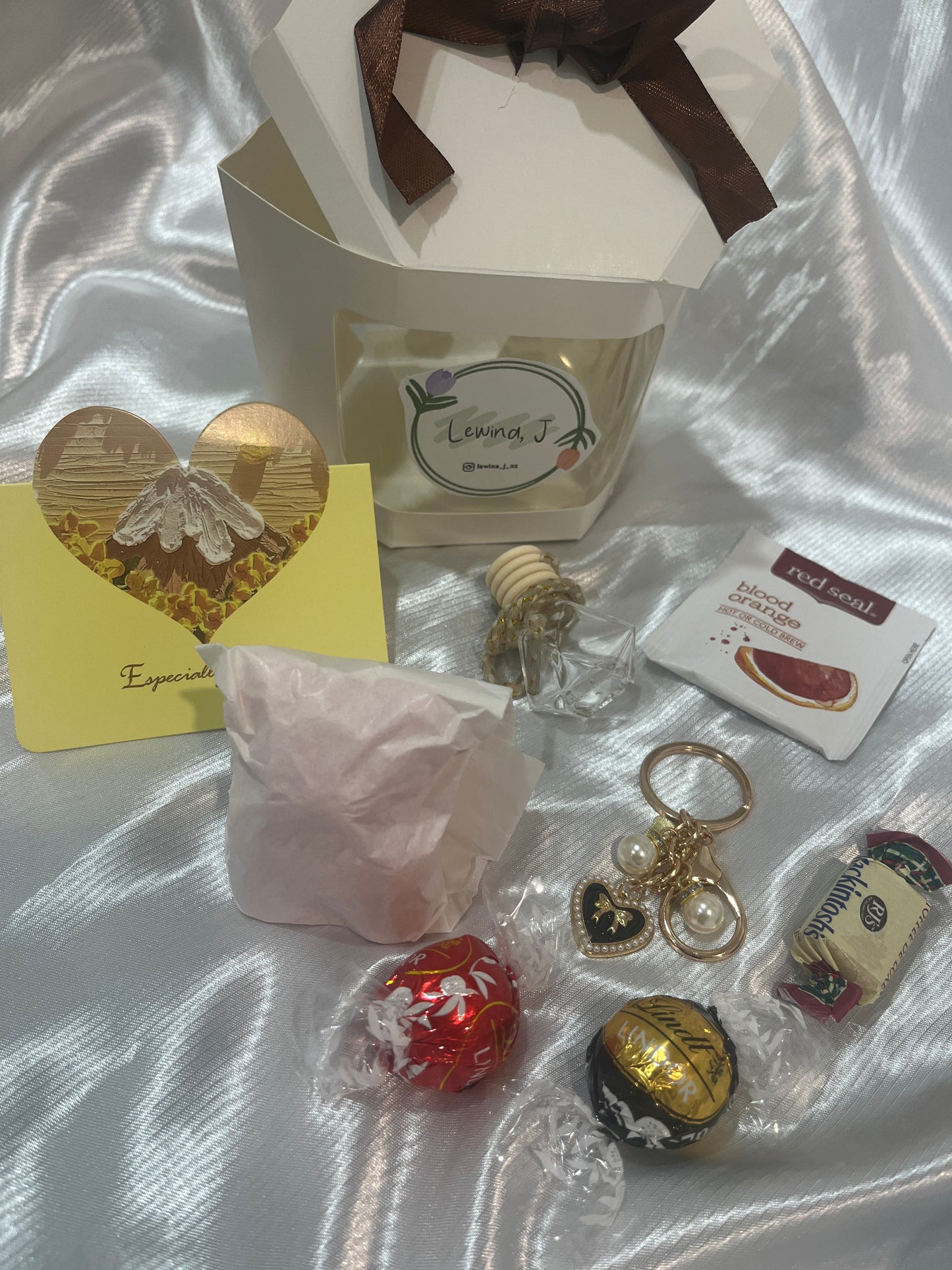 Gift box - medium